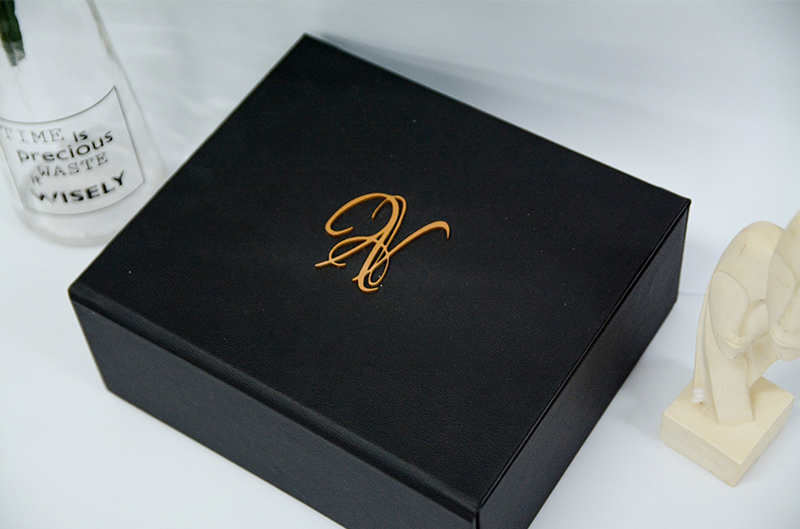 Neelam Ahsan Anniversary Boxes